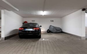 2 überbreite Tiefgaragenstellpätze